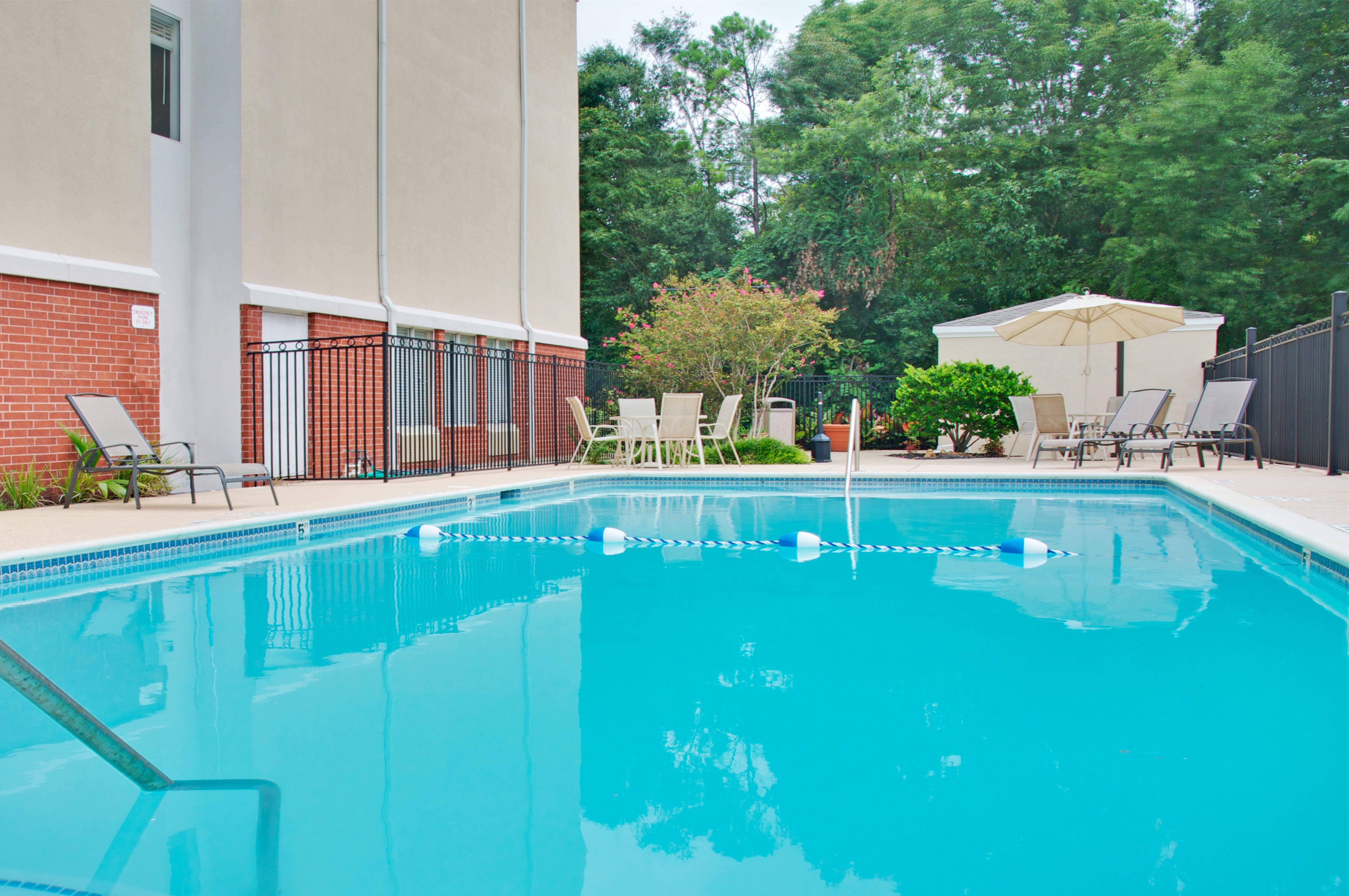 Holiday Inn Express Hotel & Suites Ливингстон Экстерьер фото