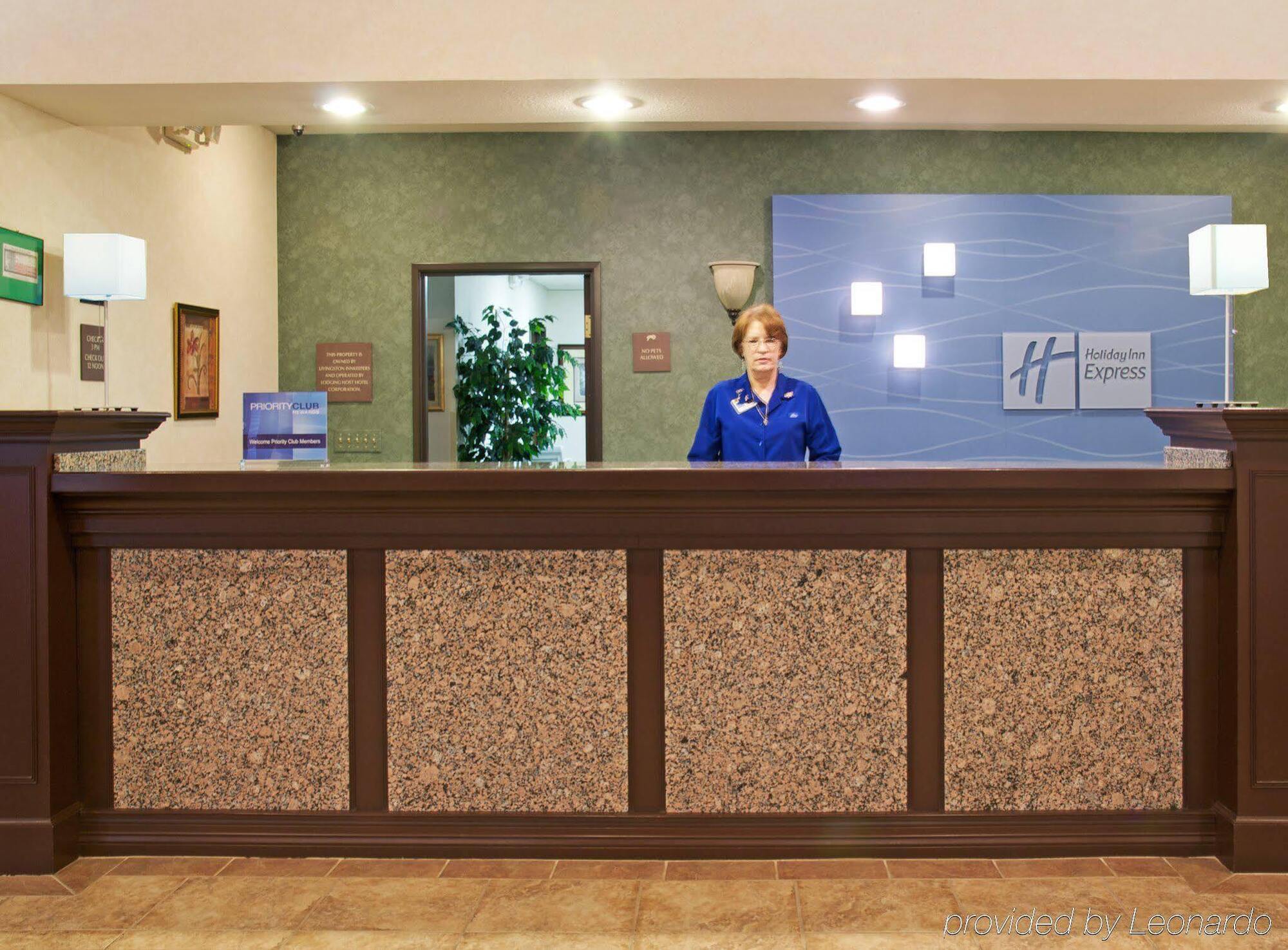 Holiday Inn Express Hotel & Suites Ливингстон Экстерьер фото