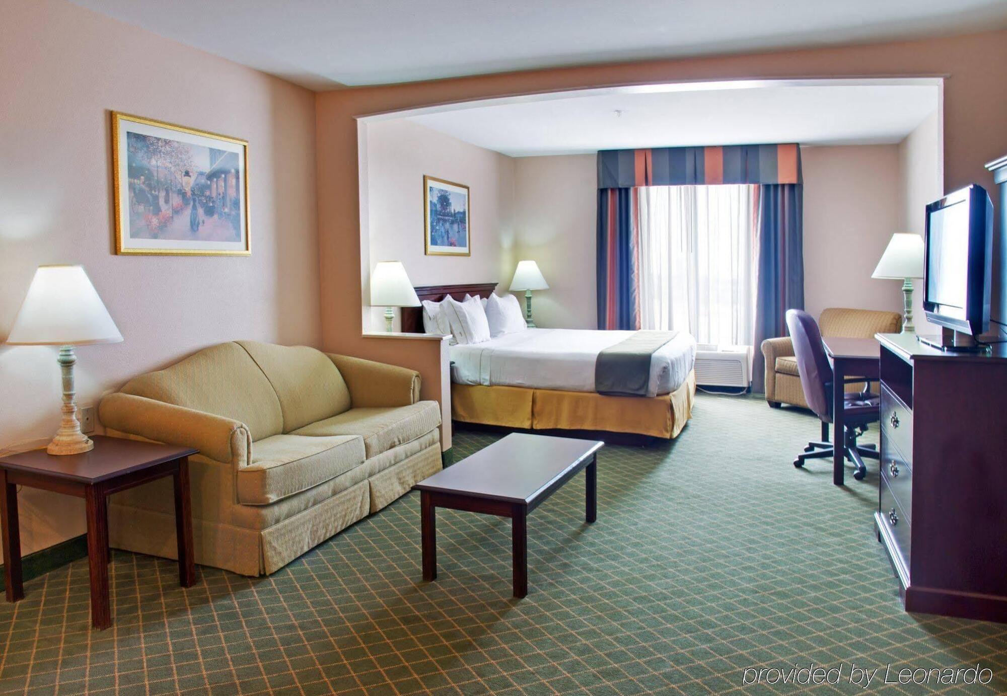 Holiday Inn Express Hotel & Suites Ливингстон Экстерьер фото